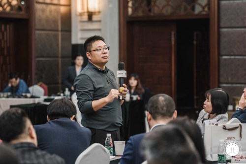 孩子留学要交学费，找"换汇的朋友"换了笔钱，为什么这叫非法买卖外汇？